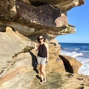 Meet your Posher, Hong nhung